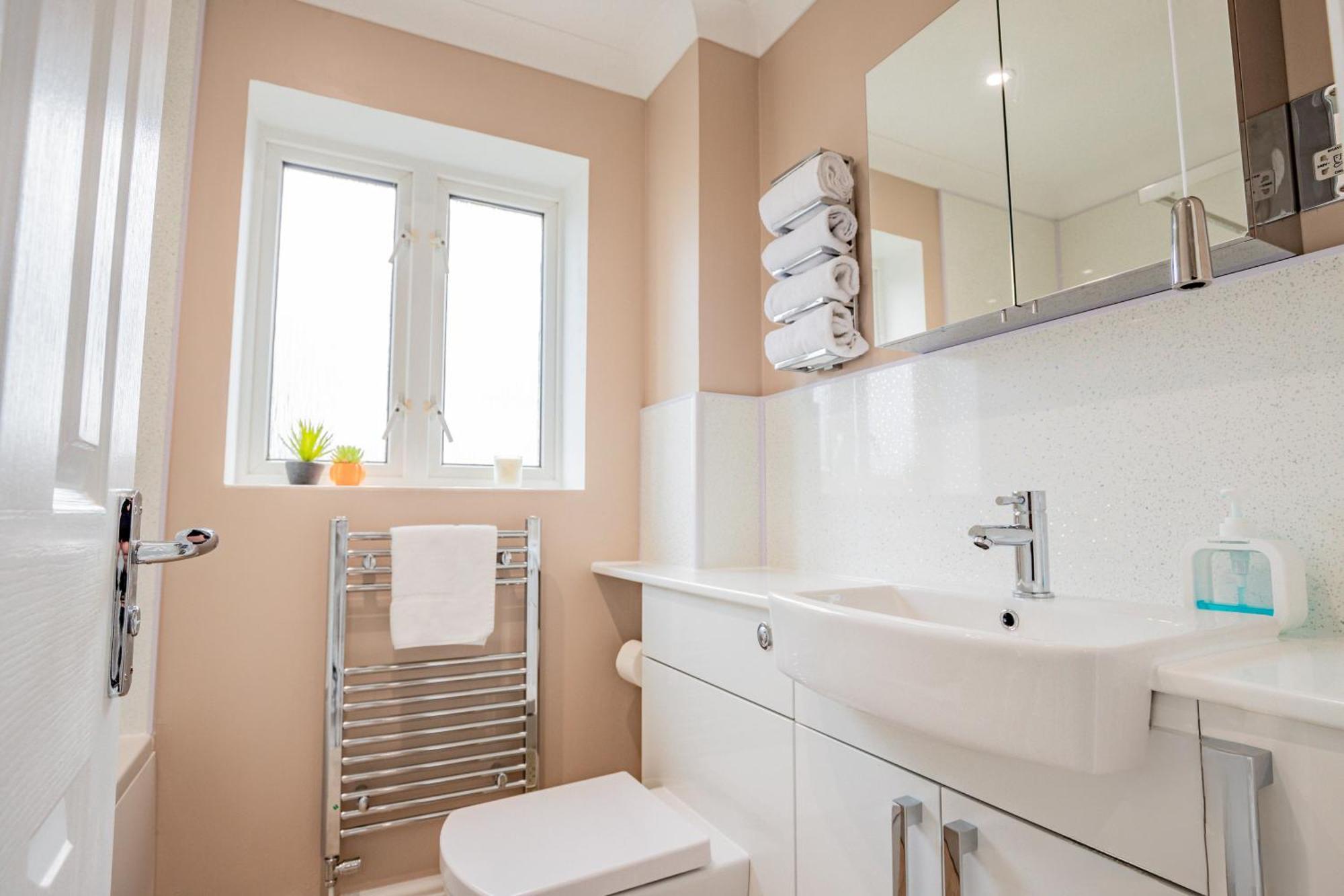 Host & Stay - Pirie Avenue Устър Екстериор снимка